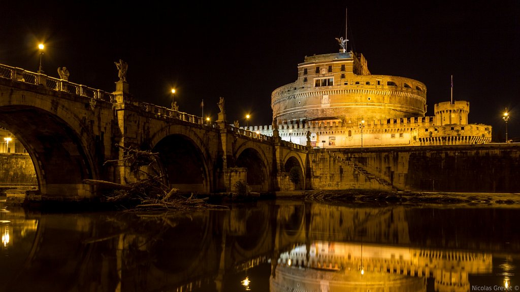 Castel Sant'Angelo by night