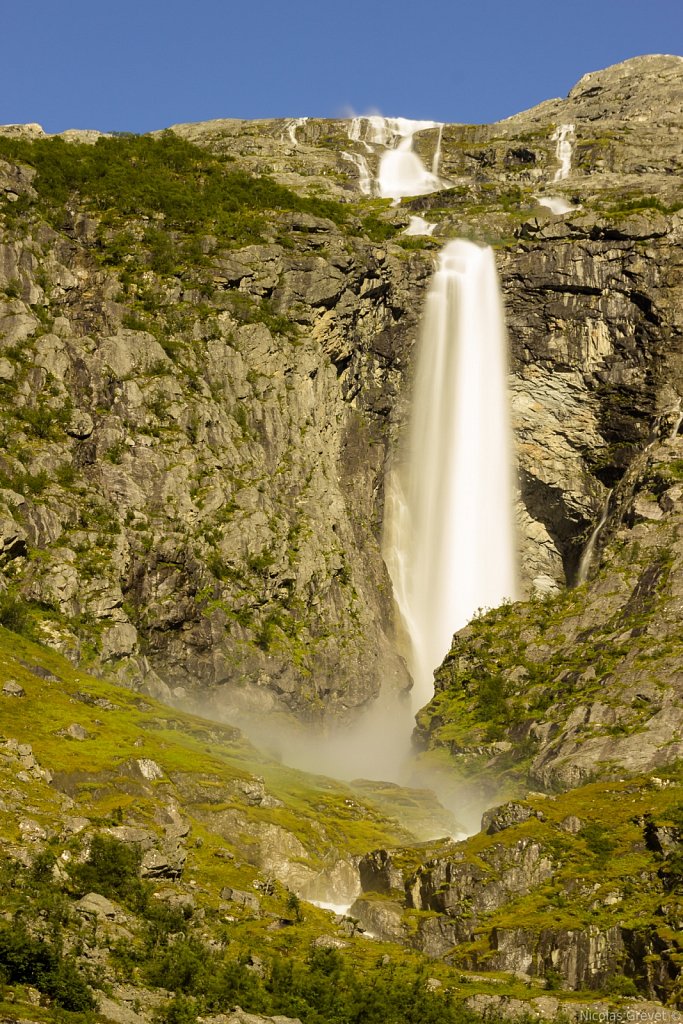 Krunefossen waterfall