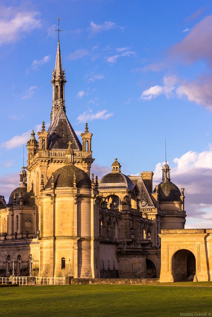 Chantilly castle sunset