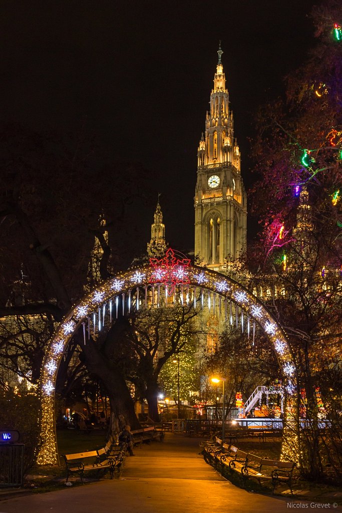 Rathausplatz Lights